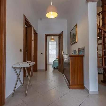 Mina E Arna' Ferienhaus